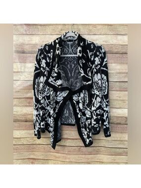 Charlotte Russe Women’s Black & White Sweater Open Front Cardigan Size: Medium